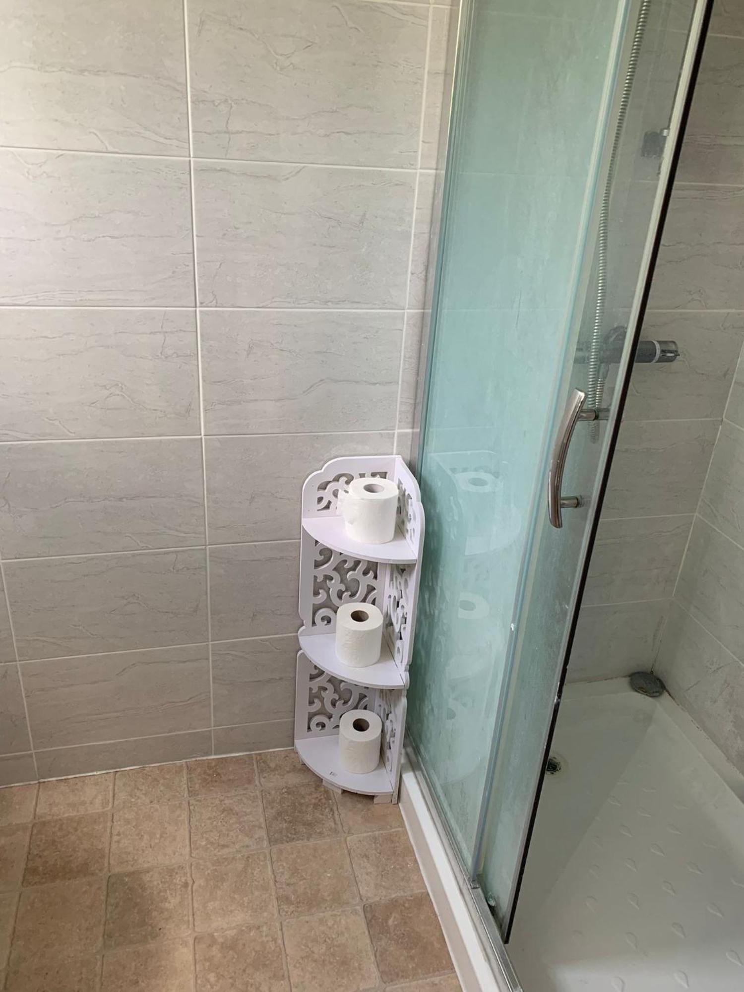 Luton Airport Guest House In Quiet And A Very Pleasant Area, Near London Luton Airport With Free Parking, Wifi, Smart Tv Dış mekan fotoğraf